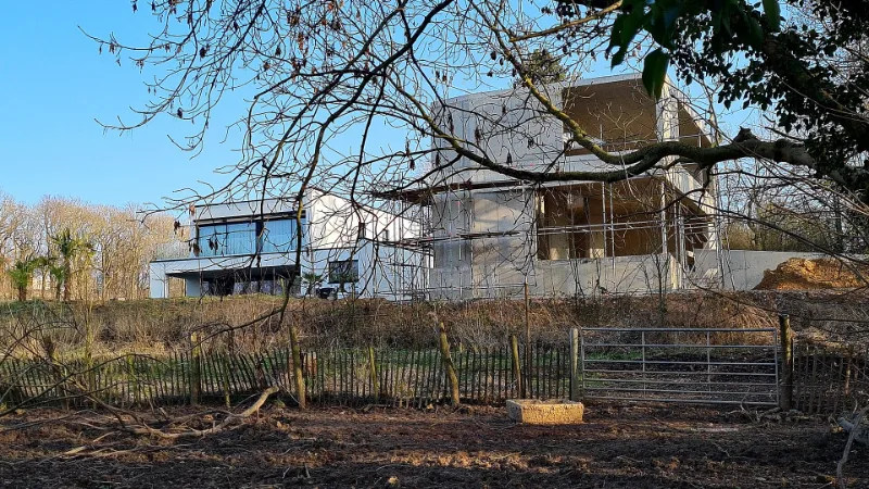 Woningbouw aan de rand van landgoed Heerdeberg in Cadier en Keer.